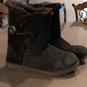 Kohls Womens 9M Black Cozy Boots